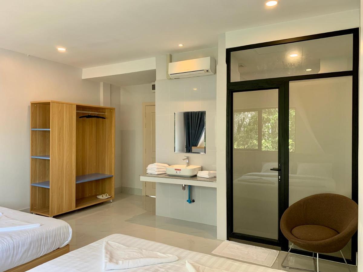 Nico'S Hotel And Skybar Siem Reap Esterno foto
