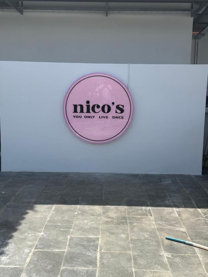 Nico'S Hotel And Skybar Siem Reap Esterno foto