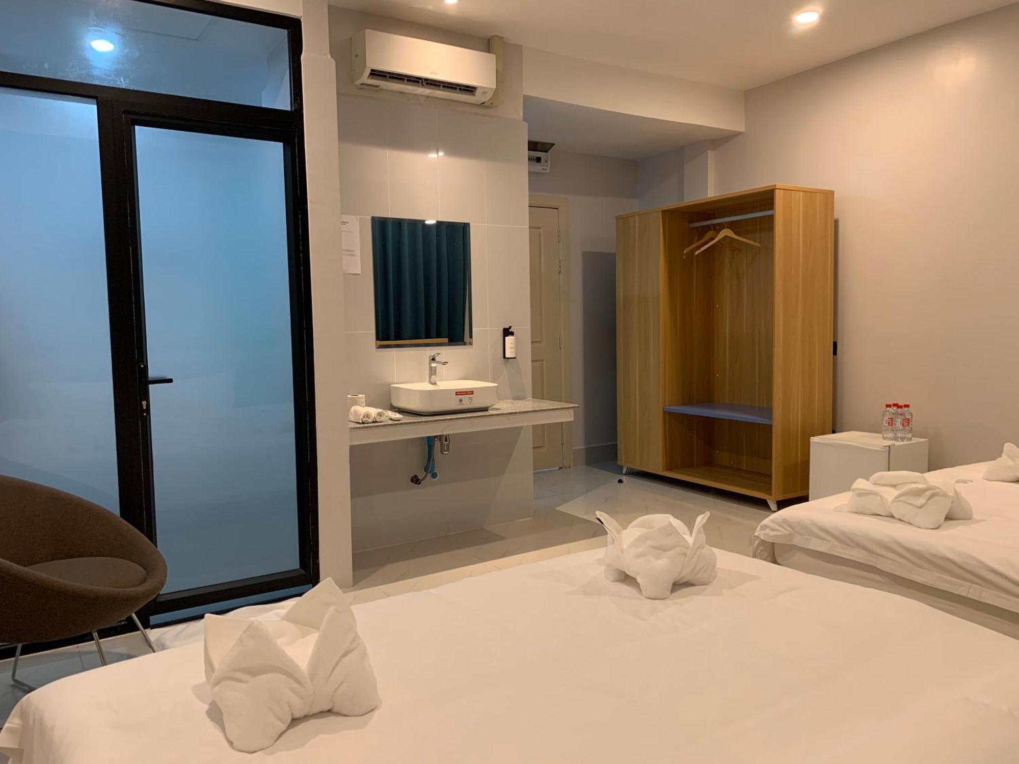 Nico'S Hotel And Skybar Siem Reap Esterno foto