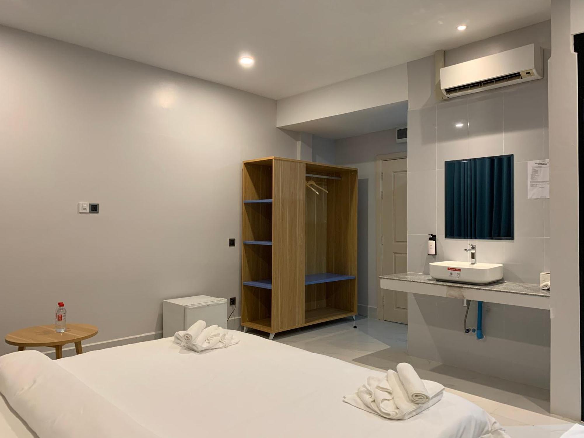 Nico'S Hotel And Skybar Siem Reap Esterno foto