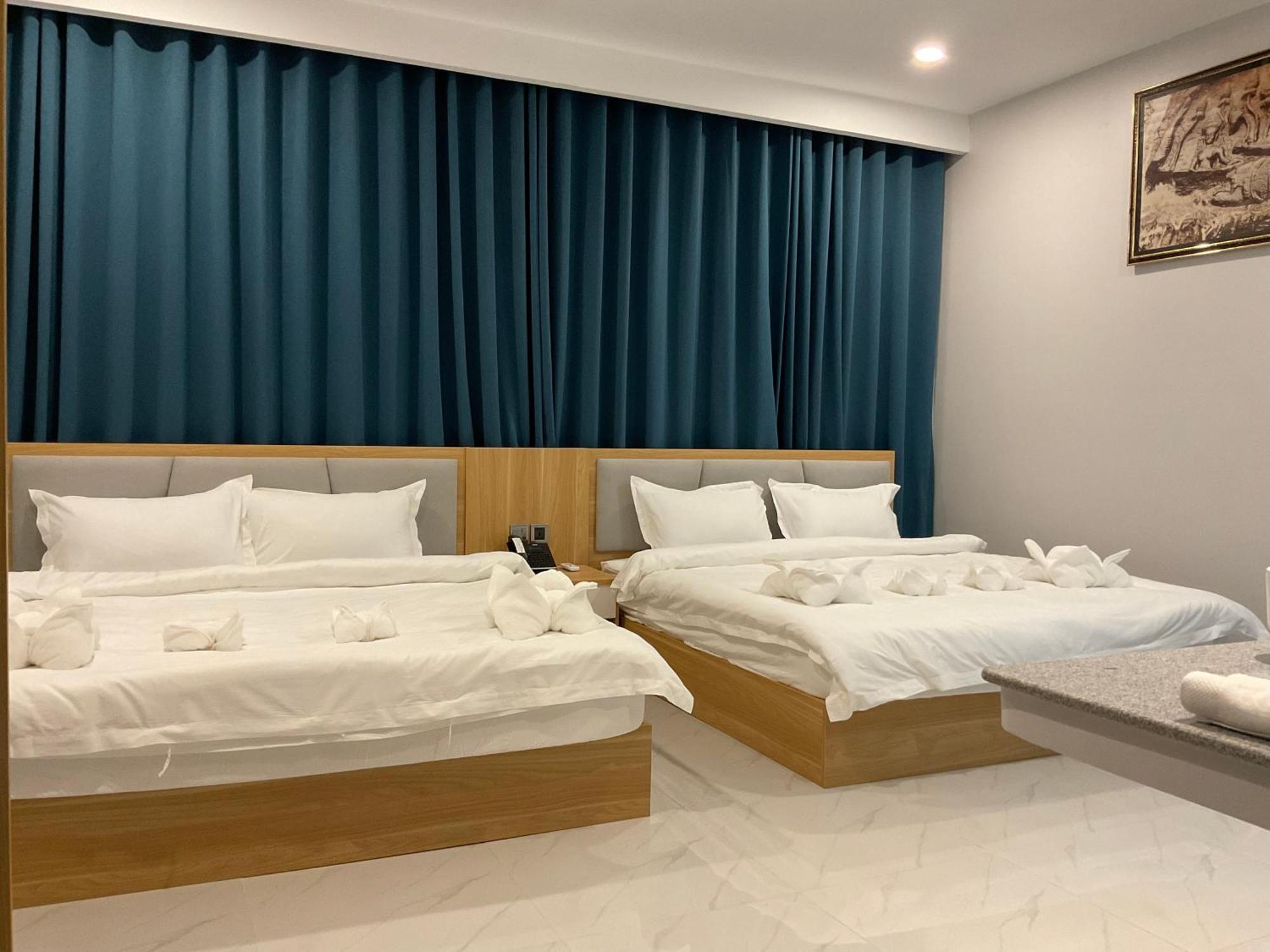 Nico'S Hotel And Skybar Siem Reap Esterno foto