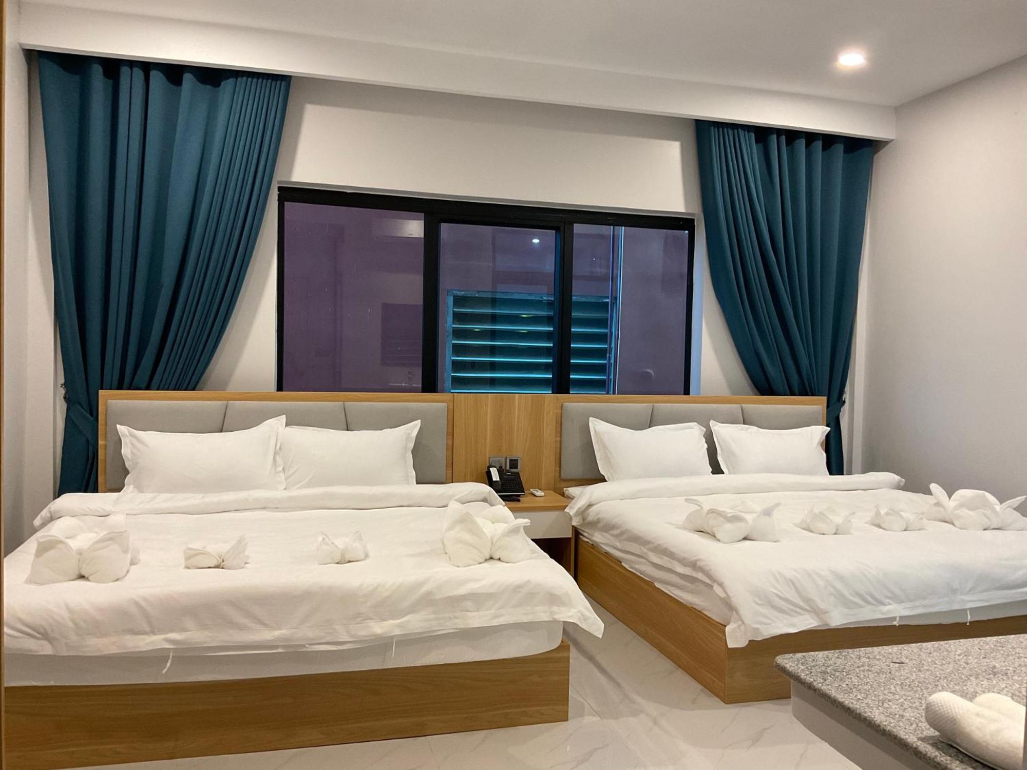 Nico'S Hotel And Skybar Siem Reap Esterno foto