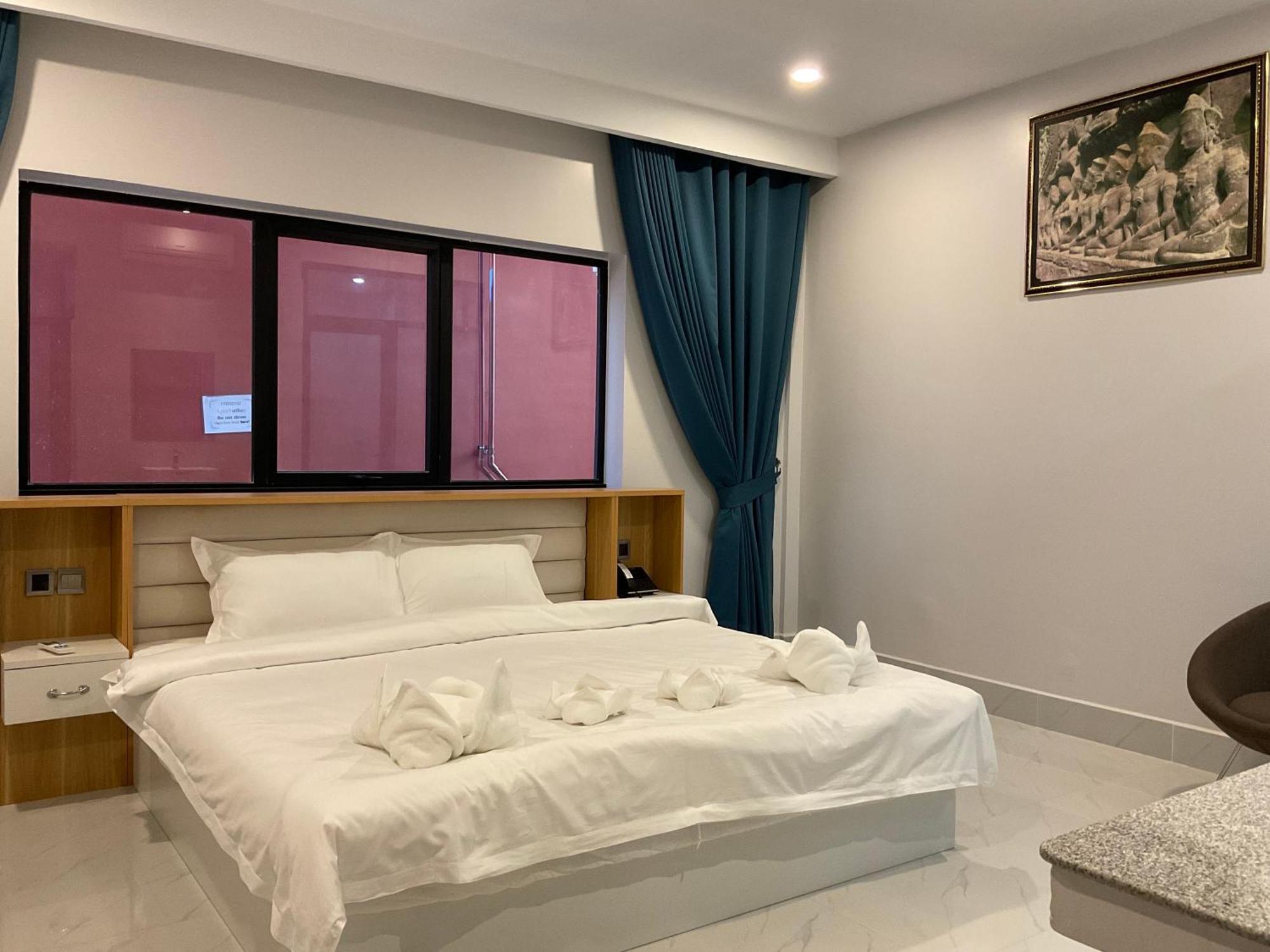 Nico'S Hotel And Skybar Siem Reap Esterno foto