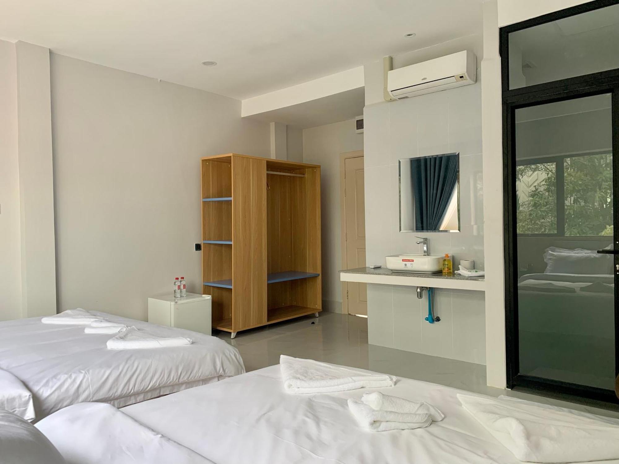 Nico'S Hotel And Skybar Siem Reap Esterno foto
